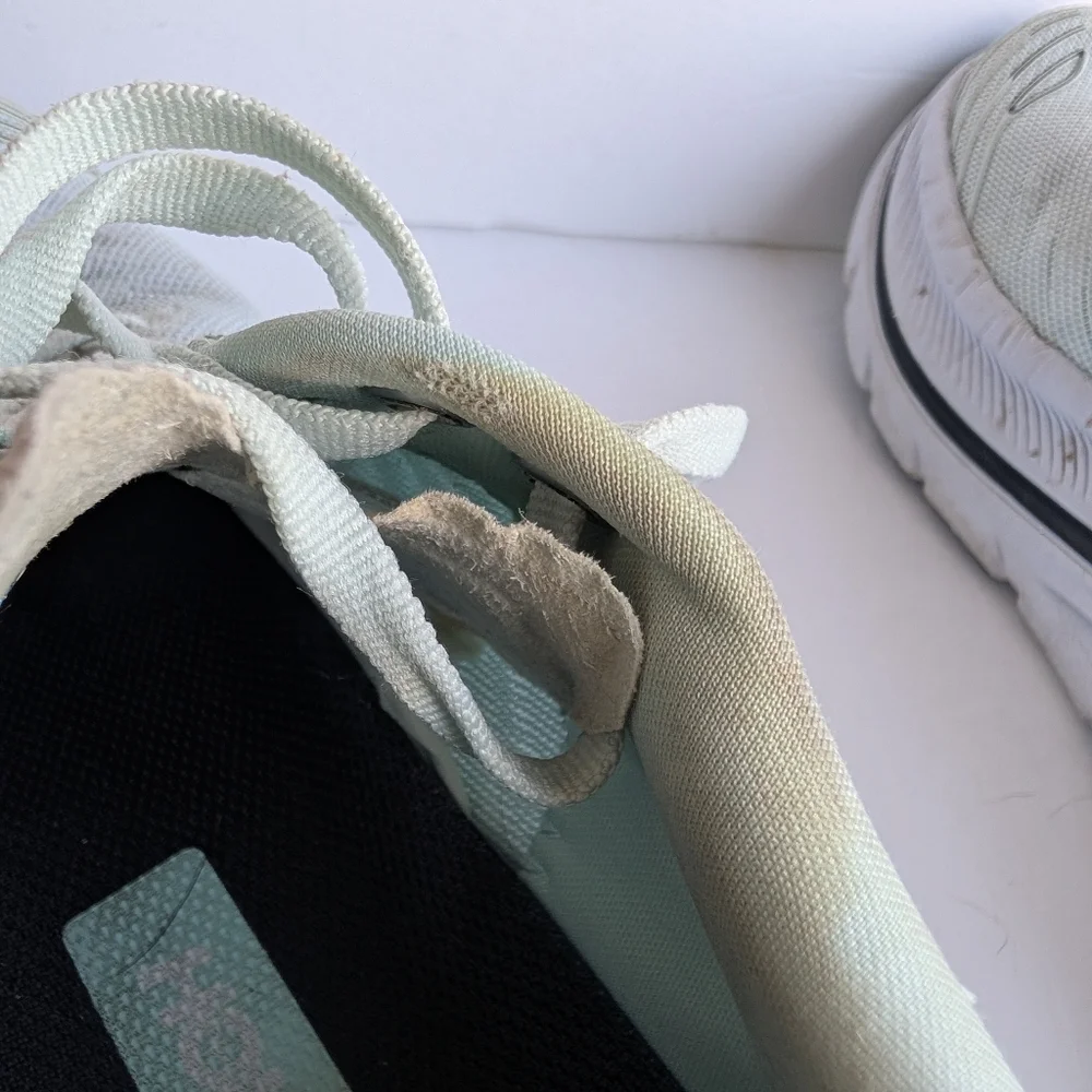 Hoka bondi lightweight